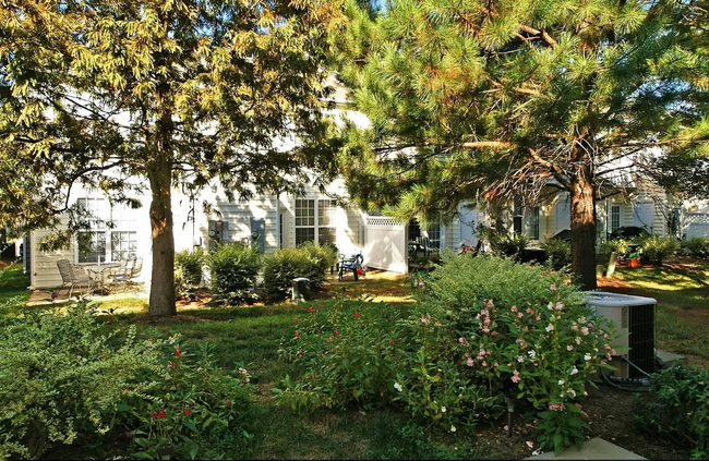 Primary Photo - 5737 Corbon Crest Ln
