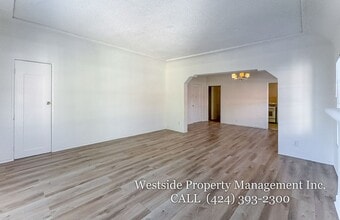 Building Photo - 8548 Alcott St