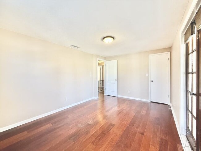 Building Photo - 12472 Monarch Cir