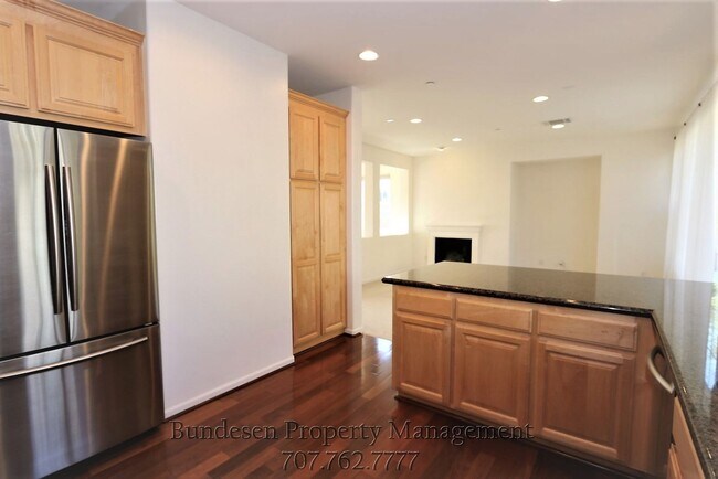 Building Photo - 18 Rowe Ranch Dr