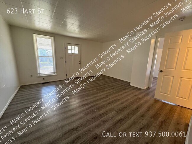 Building Photo - 623 Hart St