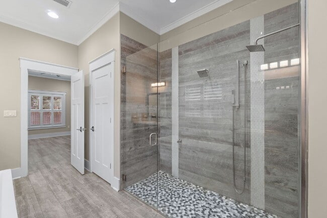 Building Photo - 52 Okahatchee Cir SE