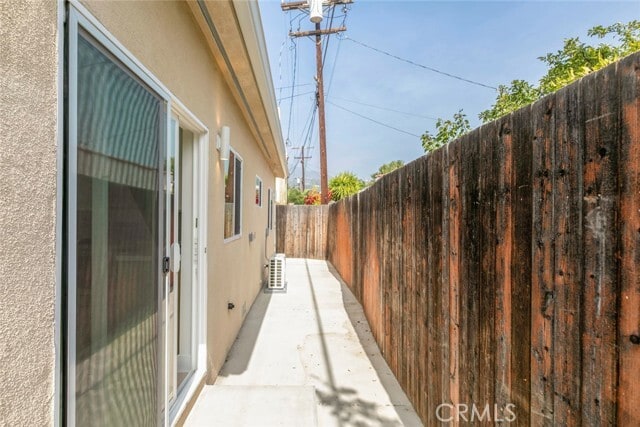 Building Photo - 914 Geneva St