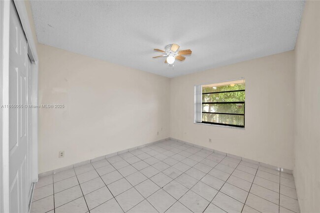 Building Photo - 4033 SW 68th Way