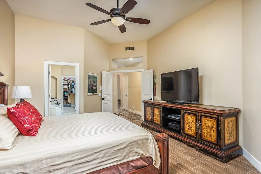 Building Photo - 8331 E Cactus Wren Rd