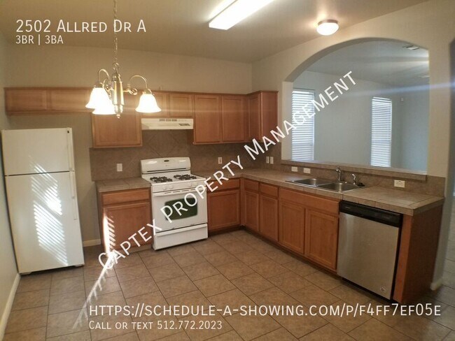 Building Photo - 2502 Allred Dr