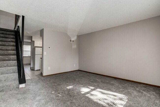 Building Photo - 2627 Delavan Ave