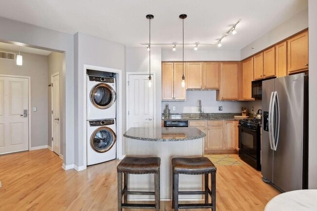 Building Photo - 500 E Grant St