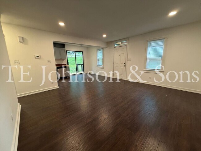 Building Photo - 4309 Walnut Hollow Dr