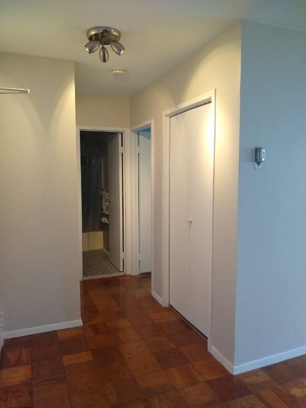 Building Photo - 8601 Manchester Rd