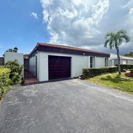 Primary Photo - 11570 SW 83rd Ter