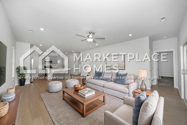 Building Photo - 14773 Mountain Strm Dr