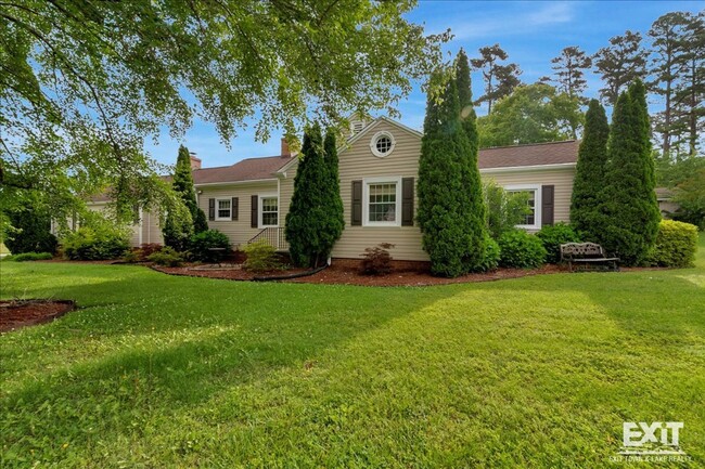 Primary Photo - Beautiful 4 Bedroom, 2.5 Bath home Near Ke...