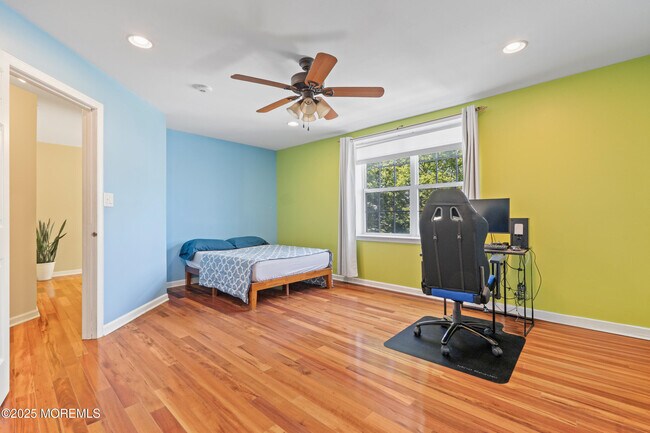 Building Photo - 7 Warbler Rd