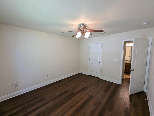 Building Photo - 2476 Abaco Dr