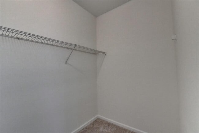 Building Photo - 979 Parkside Wood Ct