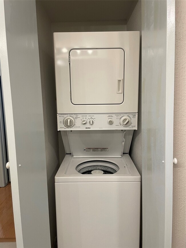 Building Photo - 7950 N Stadium Dr