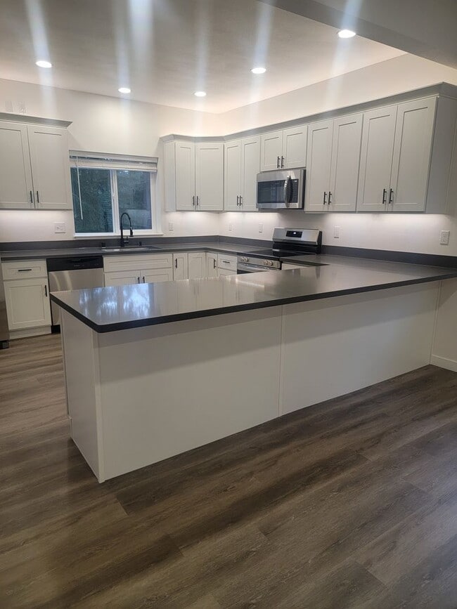 Building Photo - New Construction in Yelm's Clearwood Gated Community