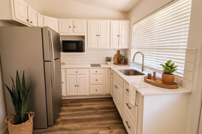 Primary Photo - Studio for Rent in Lewisville