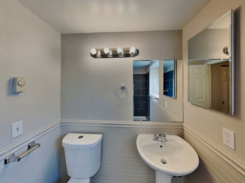 Building Photo - 11039 Grange Creek Dr