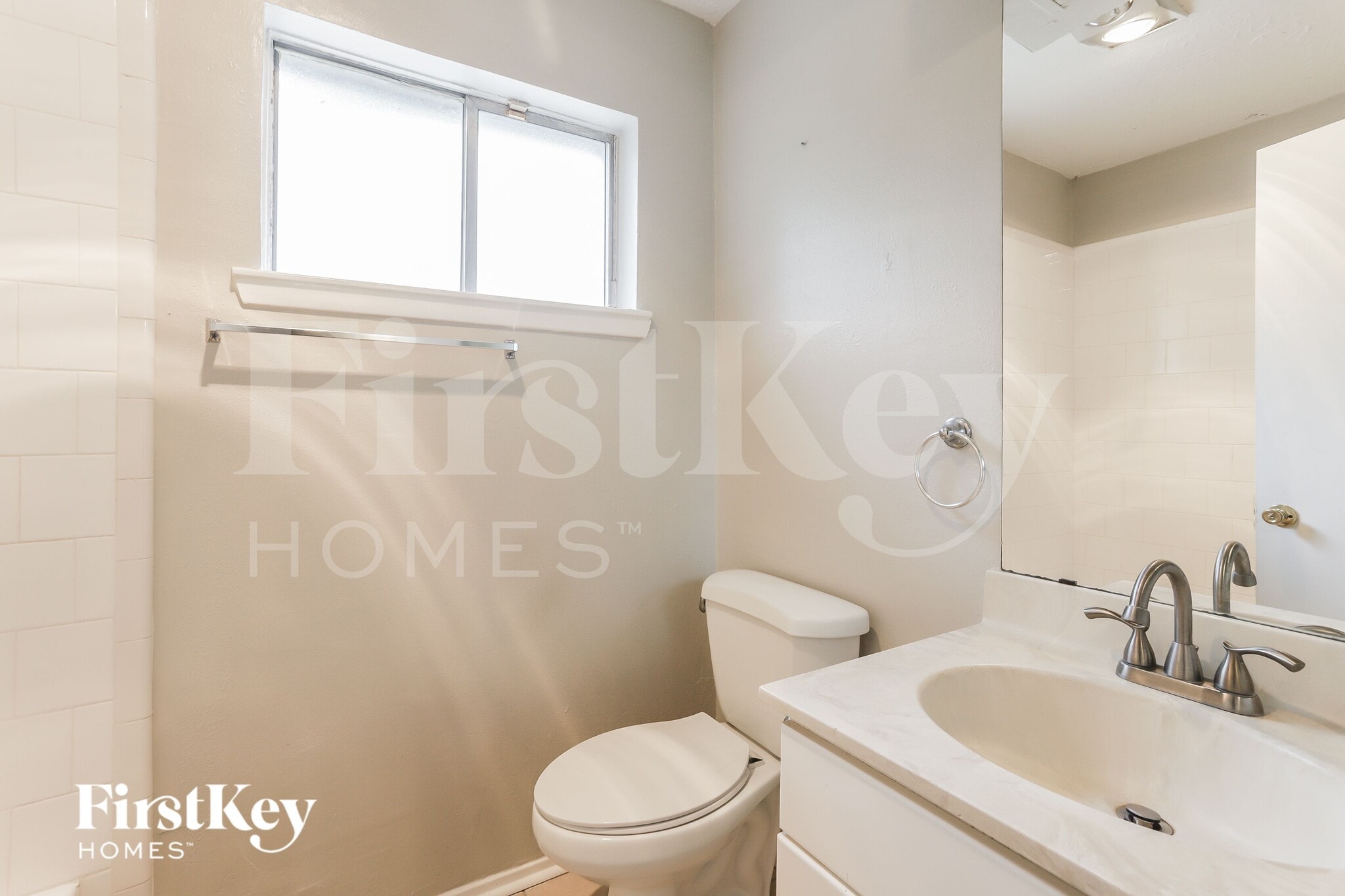 Building Photo - 4426 Adonis Dr