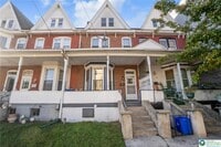 Building Photo - 421 Center St