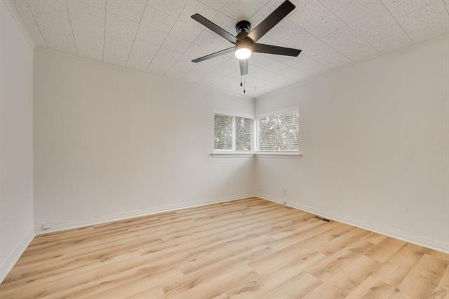 Building Photo - 3728 W Beverly Dr