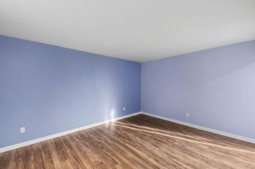 Building Photo - 13820 NE 65th St