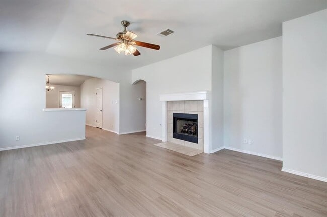 Building Photo - 218 Katy B Ln