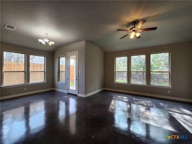 Building Photo - 184 E Torrey St