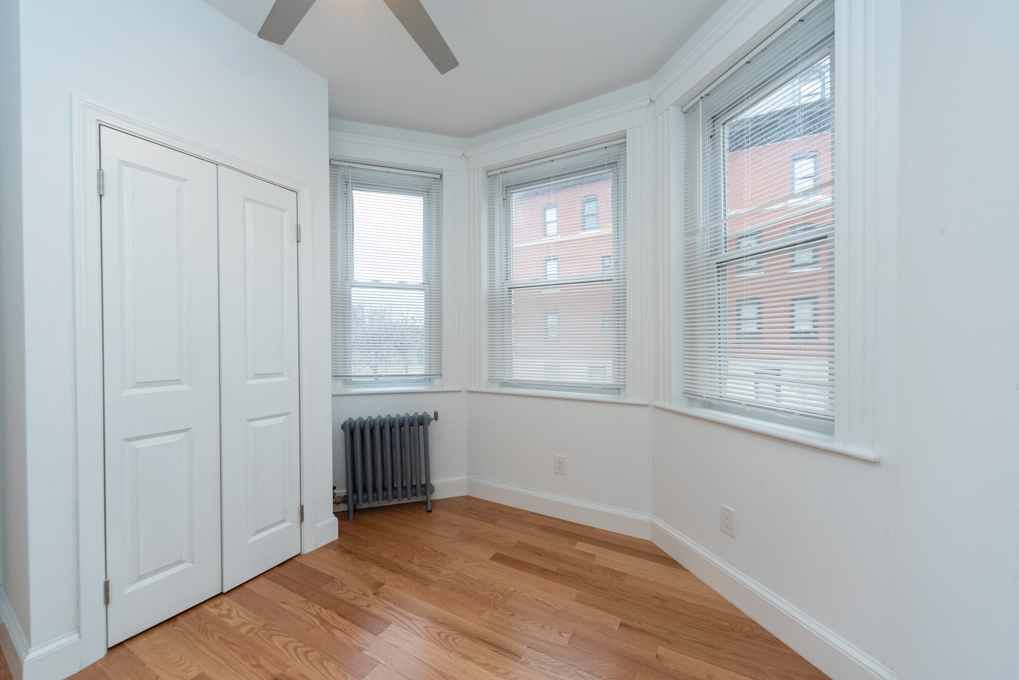 Building Photo - 95 Park Dr