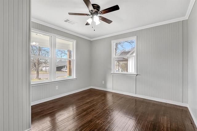 Building Photo - 513 E Washington St