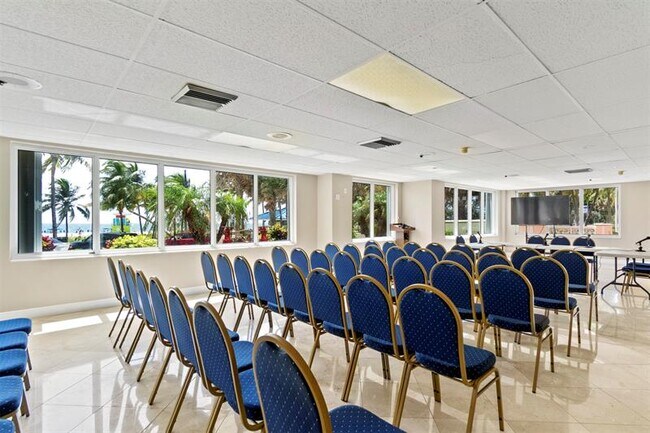 Building Photo - 111 N Pompano Beach Blvd