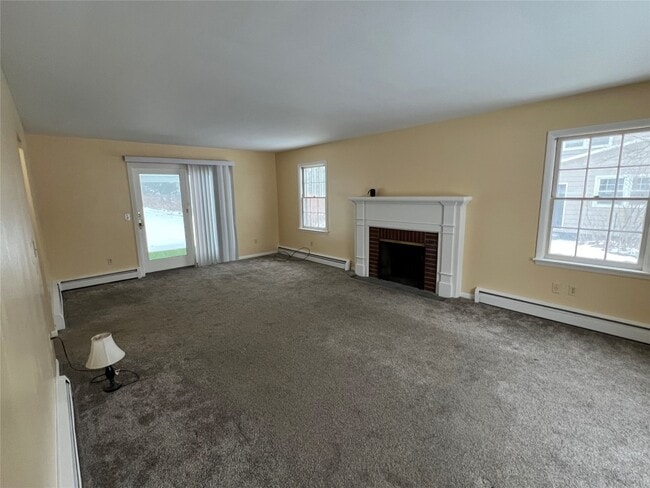 Building Photo - 2444 Rhonda Dr