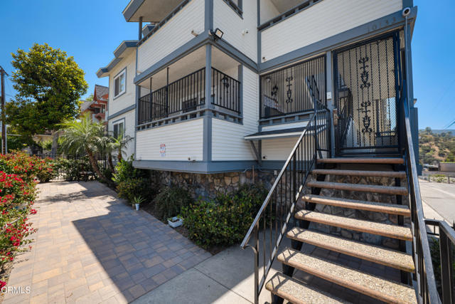 Building Photo - 10133 Tujunga Canyon Blvd