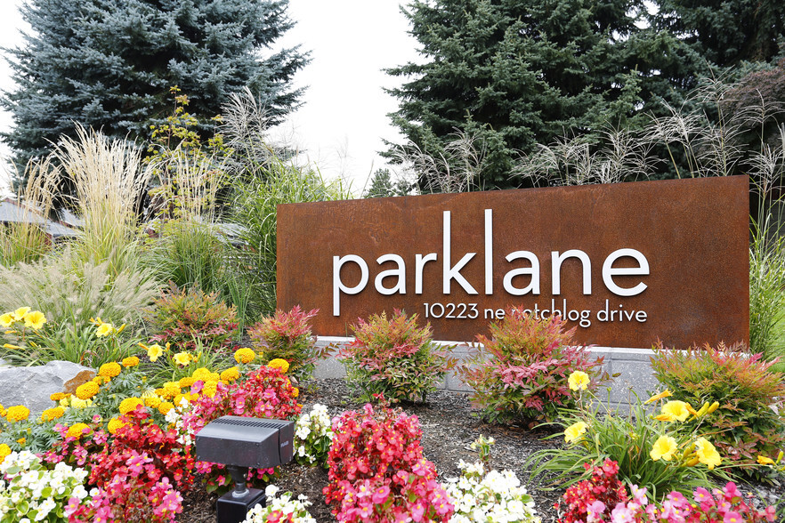 Primary Photo - Parklane Apartments