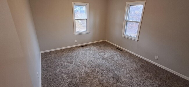 Building Photo - 1211 S 24th St