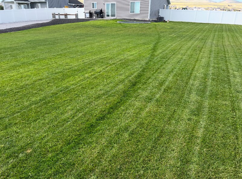 Building Photo - 2475 W 500 N