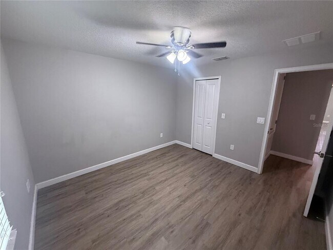 Building Photo - 15246 Harrington Cove Dr