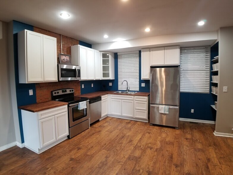 Building Photo - 141 Mulberry St