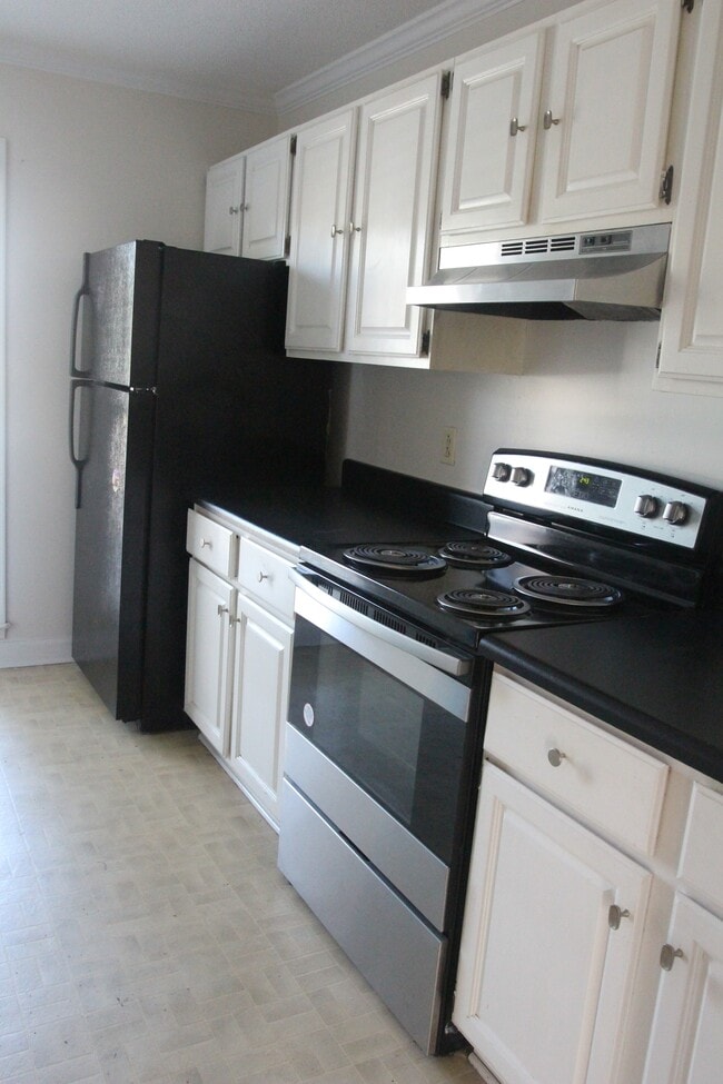 Building Photo - 2516 Elton St