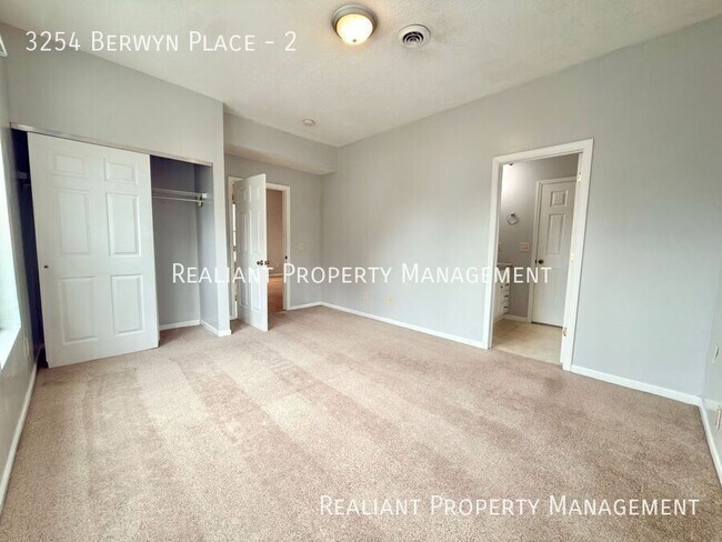 Building Photo - 3254 Berwyn Pl