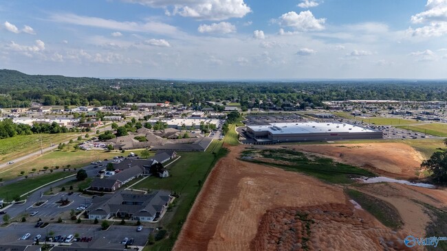 Building Photo - 203 Osceola Cir