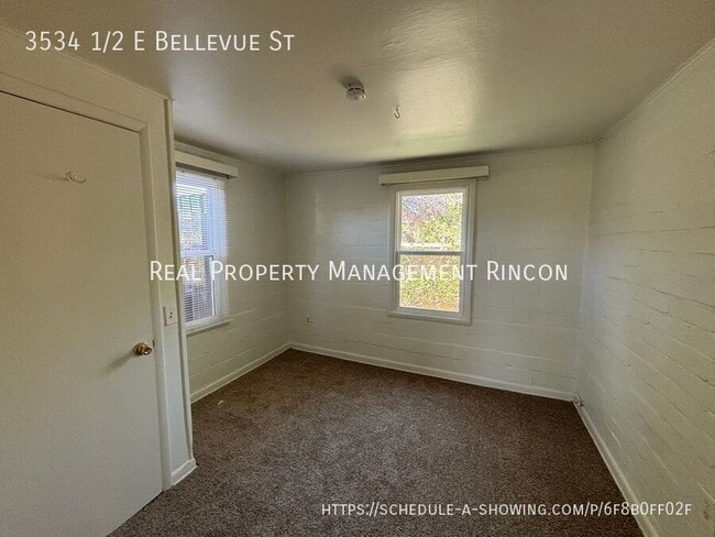 Building Photo - 3534 1/2 E Bellevue St-
