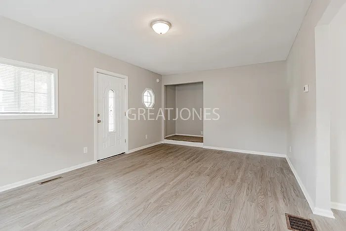 Building Photo - 1307 Nichol Ave