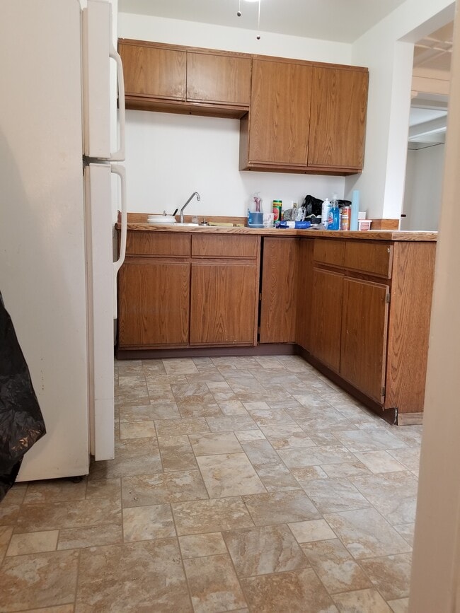 Building Photo - Triplex