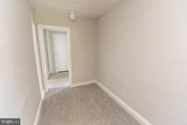 Building Photo - 824 Park Ln