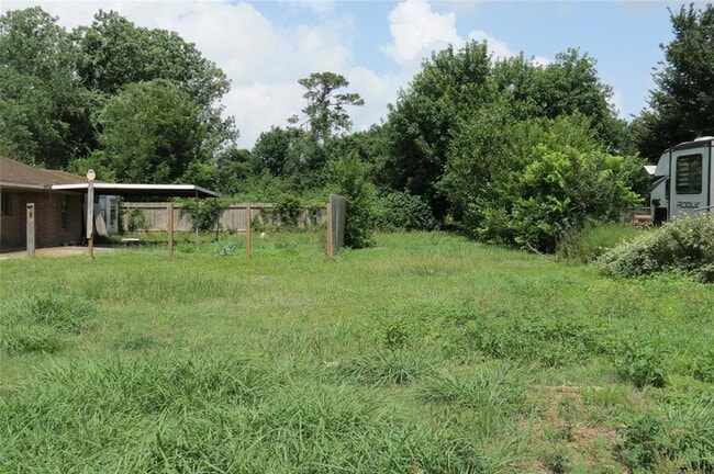 Building Photo - 7949 Lockwood Dr