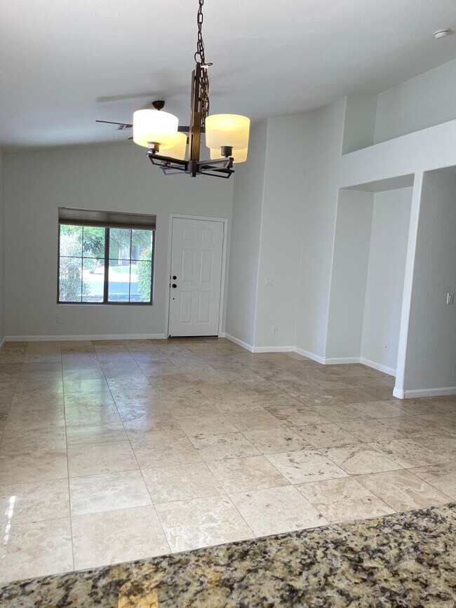 Building Photo - 3536 W Spirit Ln