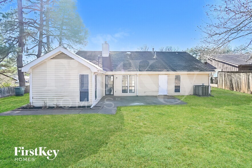 Building Photo - 6290 Ridge Manor Dr